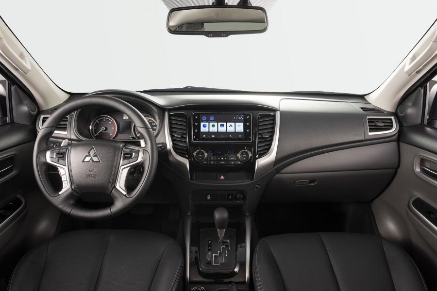 Торпедо Mitsubishi L200 Triton Sport HPE-S 2019 года  (LA) (фото 14 из 21)